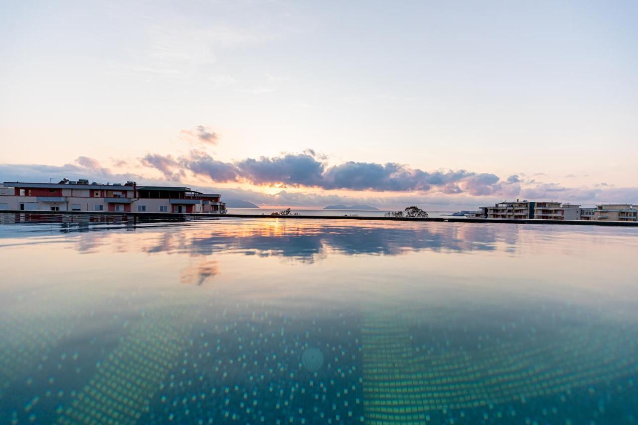 Ames Hotel & Spa Влёра Экстерьер фото
