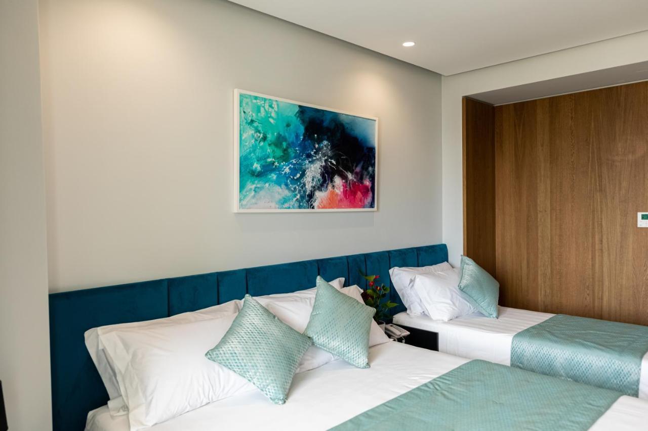 Ames Hotel & Spa Влёра Экстерьер фото