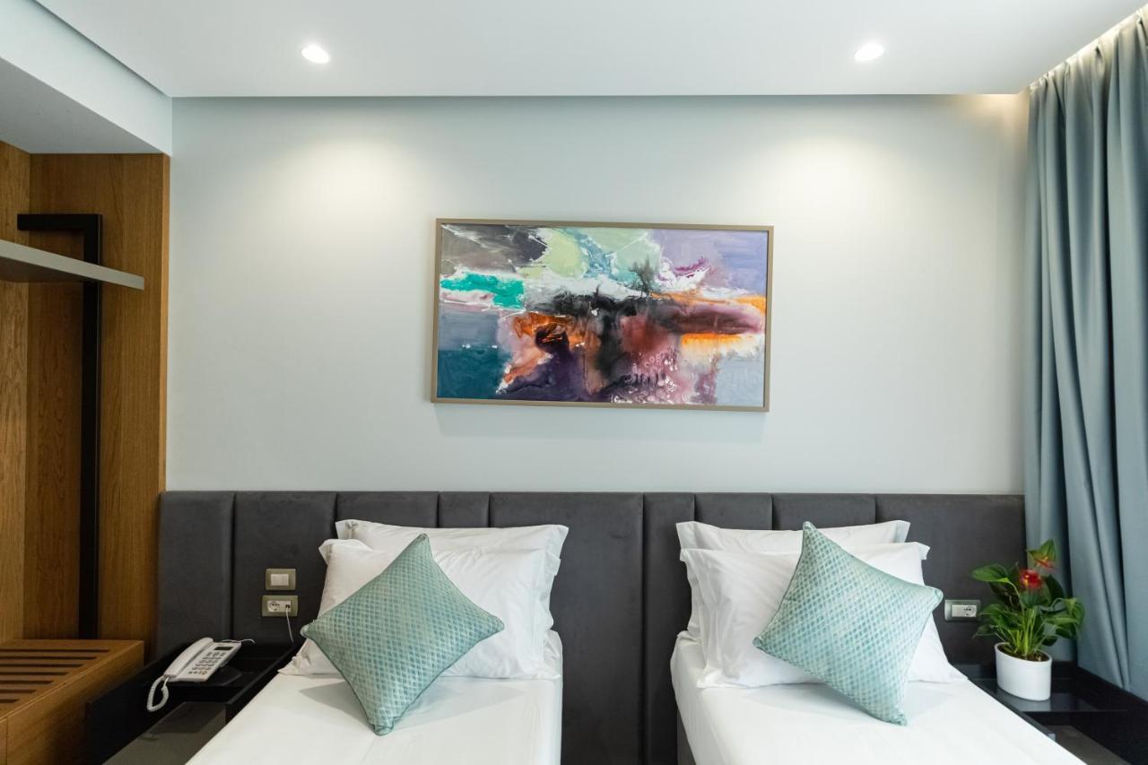 Ames Hotel & Spa Влёра Экстерьер фото